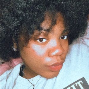 Meet your Posher, Noellyy